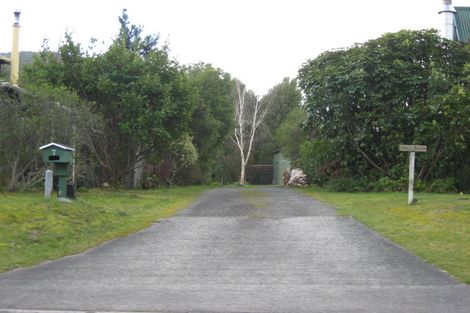 Photo of property in 9 Parehopu Street, Kuratau, Turangi, 3381