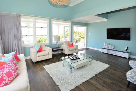 Photo of property in 1047 Whangaparaoa Road, Tindalls Beach, Whangaparaoa, 0930