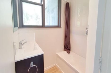 Photo of property in 8 Granby Place, Westown, New Plymouth, 4310