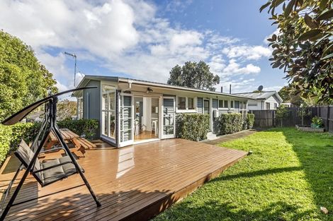 Photo of property in 1/48 Bond Crescent, Forrest Hill, Auckland, 0620