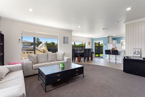 Photo of property in 20 Ohuirehe Road, Coastlands, Whakatane, 3120