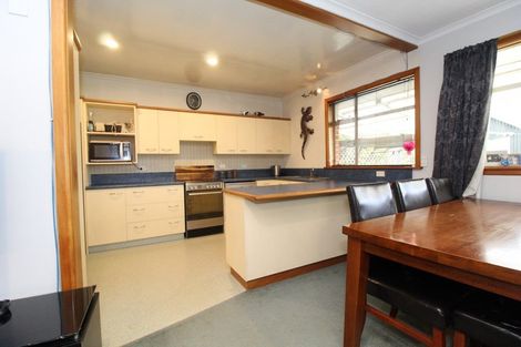 Photo of property in 72 Shearman Street, Waimate, 7924
