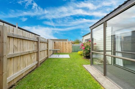 Photo of property in 13c Burns Street, South Dunedin, Dunedin, 9012