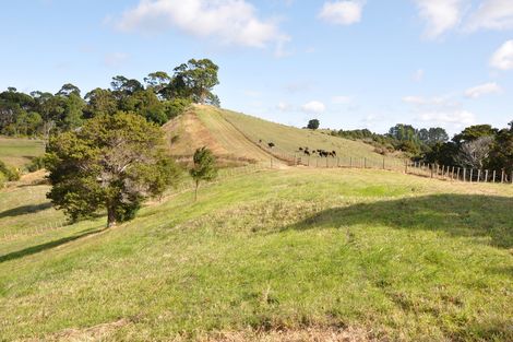 Photo of property in 5 Kookaburra Drive, Tawharanui Peninsula, Warkworth, 0986