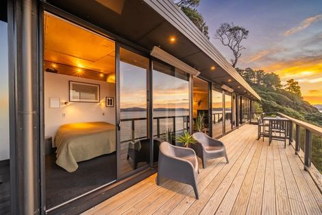 Photo of property in 616b Marine Drive, Days Bay, Lower Hutt, 5013