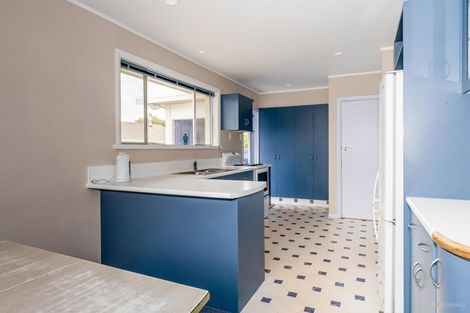 Photo of property in 1 Dixon Street, Waimate, 7924