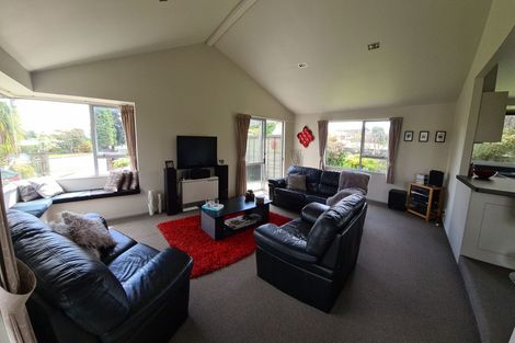 Photo of property in 37 Basley Road, Owhata, Rotorua, 3010