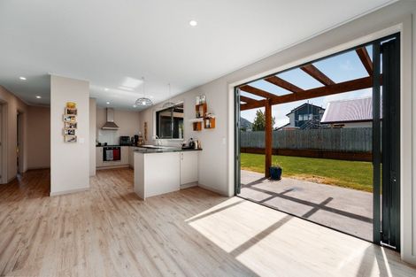 Photo of property in 15 Timsfield Drive, Lake Hawea, Wanaka, 9382