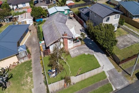 Photo of property in 12 Kohinoor Avenue, Mangere, Auckland, 2022