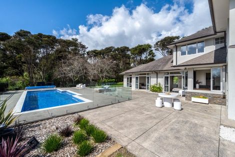 Photo of property in 1 Pearson Road, Whitford, Howick, 2571