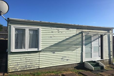 Photo of property in 132 Blockhouse Bay Road, Avondale, Auckland, 1026