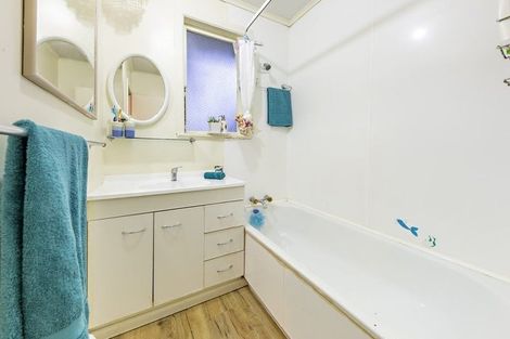 Photo of property in 9 Eastburn Street, Papakura, 2110