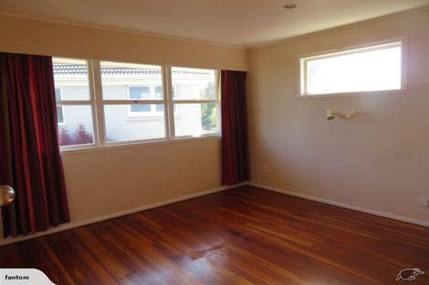 Photo of property in 1/16 Bradbury Road, Botany Downs, Auckland, 2010