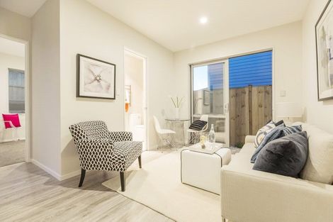 Photo of property in 32 Drumbuoy Drive, Flat Bush, Auckland, 2019