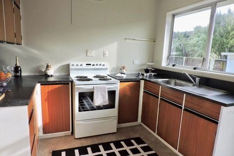 Photo of property in 21a Beauchamp Street, Tawa, Wellington, 5028