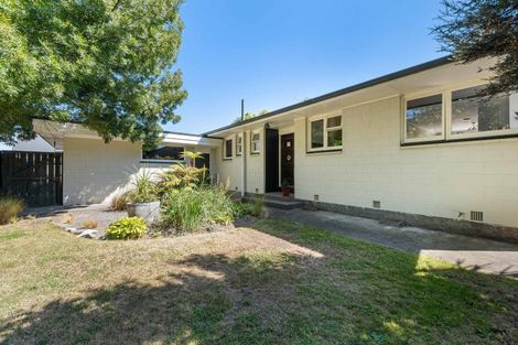 Photo of property in 9 Alpine View Lane, Parklands, Christchurch, 8083