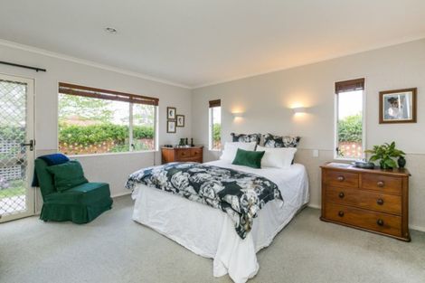 Photo of property in 22 Kensington Drive, Taradale, Napier, 4112