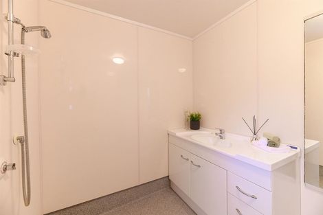 Photo of property in 15 Marywil Crescent, Hillcrest, Auckland, 0627