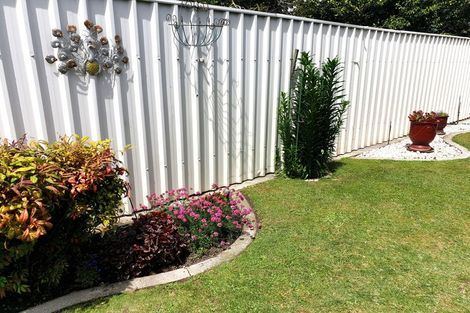 Photo of property in 2/15 Burness Road, Greenmeadows, Napier, 4112