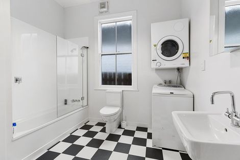 Photo of property in 548 Adelaide Road, Berhampore, Wellington, 6023