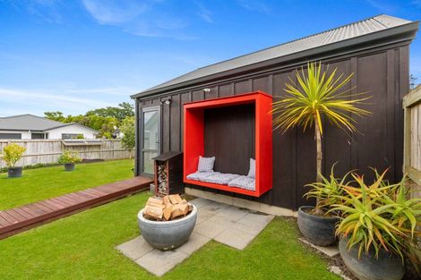 Photo of property in 2 Magnolia Lane, Kaukapakapa, Helensville, 0875