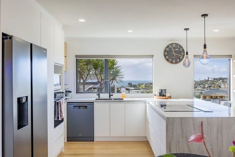 Photo of property in 40 Coventry Way, Long Bay, Auckland, 0630