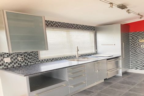 Photo of property in 189 Rangatira Road, Beach Haven, Auckland, 0626