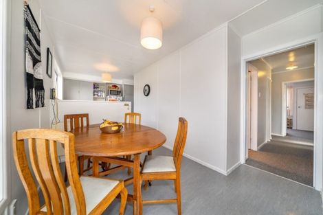 Photo of property in 51 Blueberry Grove, Timberlea, Upper Hutt, 5018