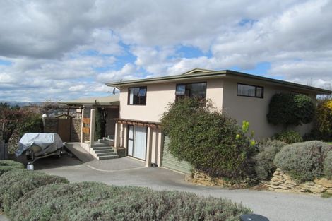 Photo of property in 17 Kamaka Crescent, Bridge Hill, Alexandra, 9320