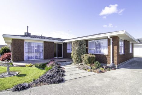 Photo of property in 18 Meadowbrook Drive, Cloverlea, Palmerston North, 4412