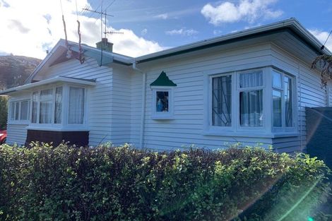 Photo of property in 11 Beaumont Avenue, Alicetown, Lower Hutt, 5010