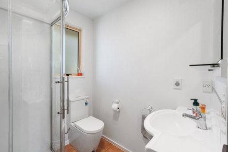 Photo of property in 75a Farquhars Road, Redwood, Christchurch, 8051