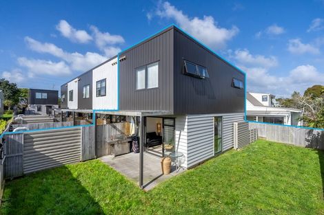 Photo of property in 7/60 Hepburn Road, Glendene, Auckland, 0602