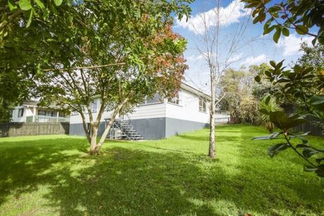 Photo of property in 8 Elizabeth Drive, West Harbour, Auckland, 0618