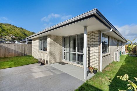 Photo of property in 29 Pohe Street, Waikanae, 5036