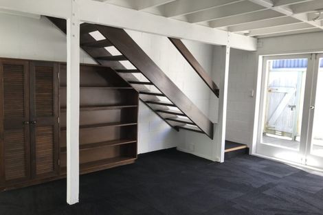 Photo of property in 11 Mckinley Crescent, Brooklyn, Wellington, 6021