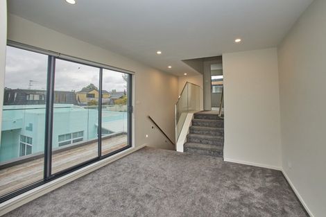 Photo of property in 36b Eastern Beach Road, Bucklands Beach, Auckland, 2012