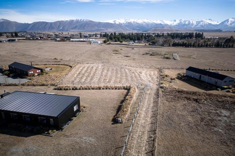 Photo of property in 10 Jocks Terrace, Twizel, 7901