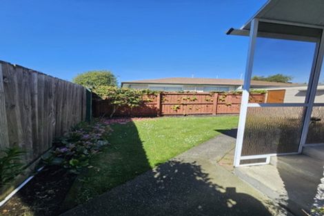 Photo of property in 2/14 Haast Street, Linwood, Christchurch, 8011