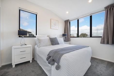 Photo of property in 8/32 Tiraumea Drive, Pakuranga, Auckland, 2010