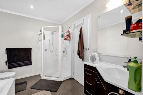 Photo of property in The Strand, 7/16 Ronald Street, Strandon, New Plymouth, 4312