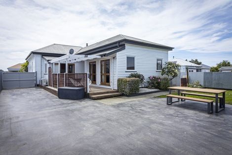 Photo of property in 16 Raymond Street, West End, Timaru, 7910