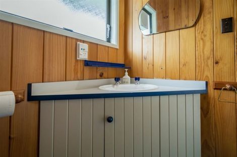 Photo of property in 15 Gray Avenue, Kuaotunu West, Whitianga, 3592