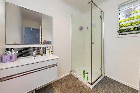 Photo of property in 51 Beaumonts Way, Manurewa, Auckland, 2102