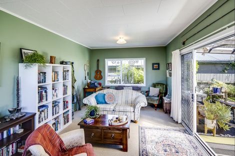 Photo of property in 212 Terrace Road, Parkvale, Hastings, 4122