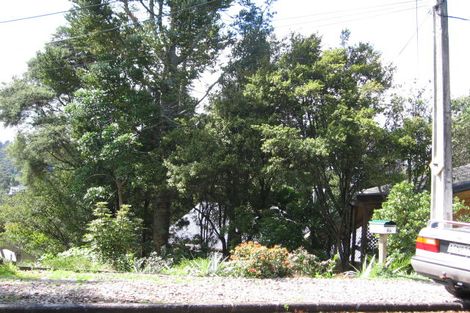 Photo of property in 4 Opou Road, Titirangi, Auckland, 0604