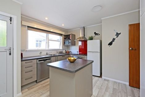 Photo of property in 2/408 Avenue Road West, Hastings, 4122