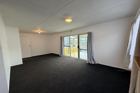 Photo of property in 2 Wyoming Grove, Totara Park, Upper Hutt, 5018