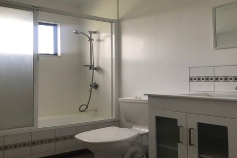 Photo of property in 110 Woodman Drive, Tawa, Wellington, 5028