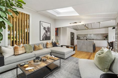 Photo of property in 15 North Avenue, Narrow Neck, Auckland, 0624